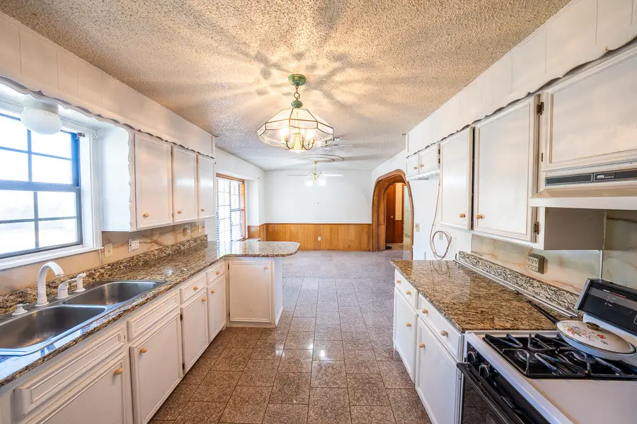 2709 Baylor Street, Lubbock, TX 79415 - #3