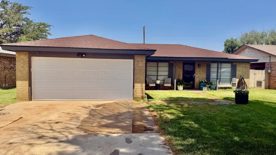 325 Walnut Street, Levelland, TX 79336 - #2
