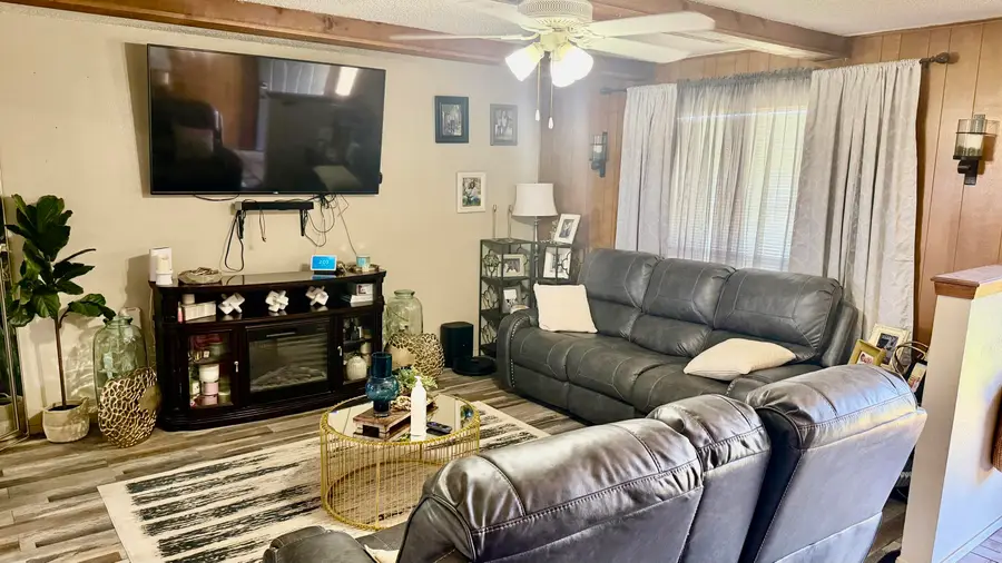 325 Walnut Street, Levelland, TX 79336 - #3