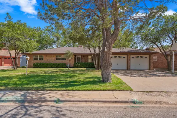 206 Redwood Lane, Levelland, TX 79336