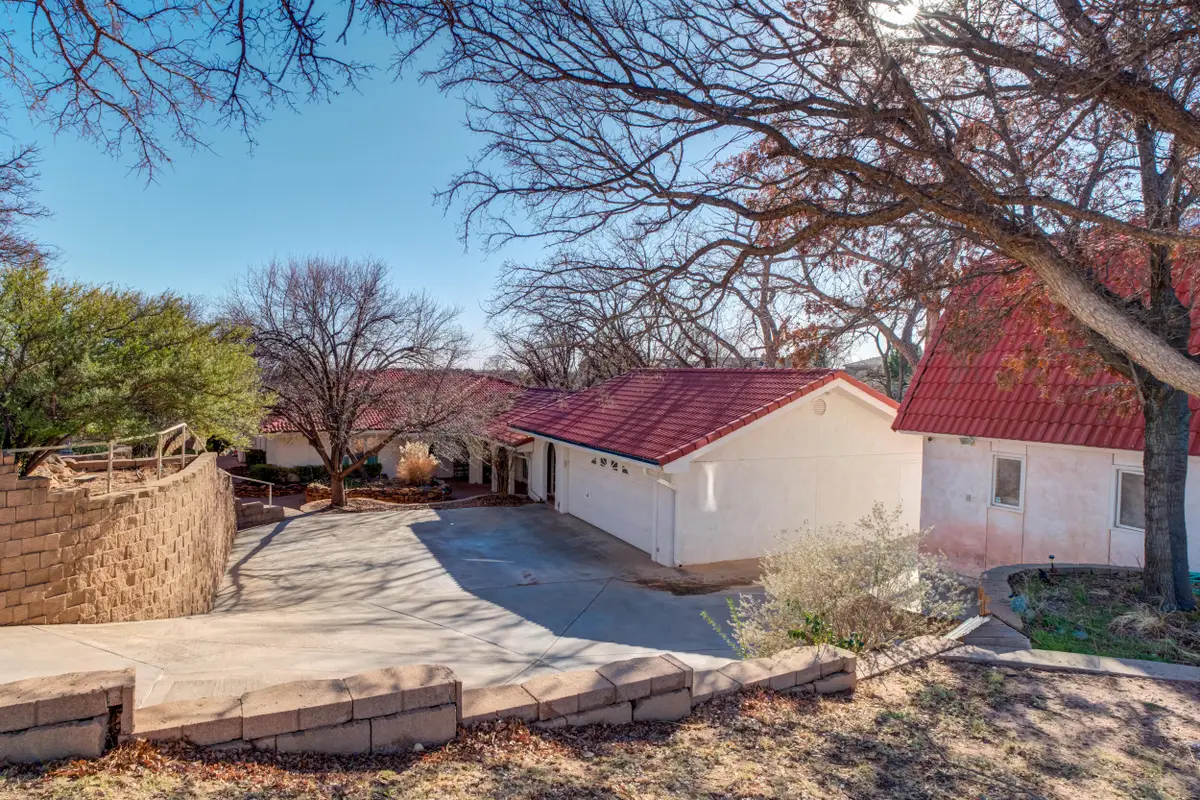 15 Surrey Circle, Ransom Canyon, TX 79366 - #1