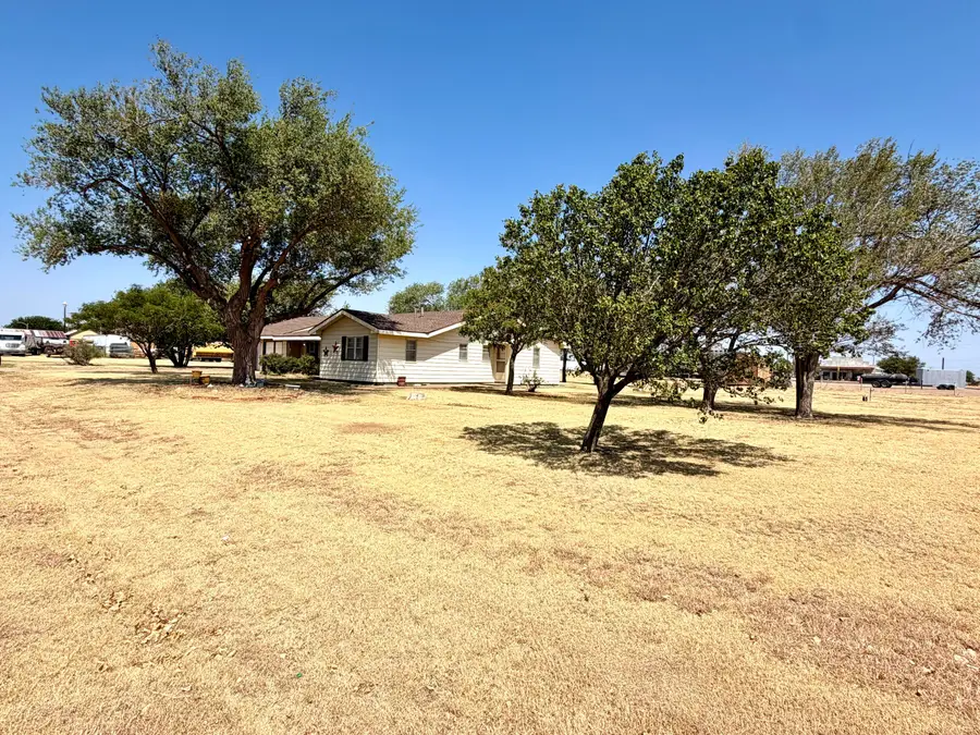 308 Commerce Street, Silverton, TX 79257 - #2