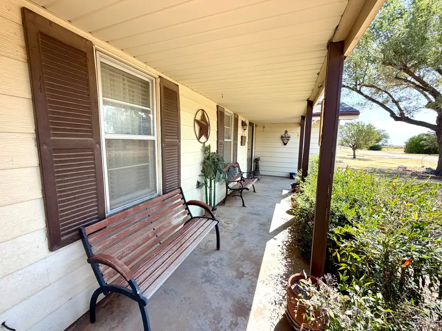 308 Commerce Street, Silverton, TX 79257 - #3
