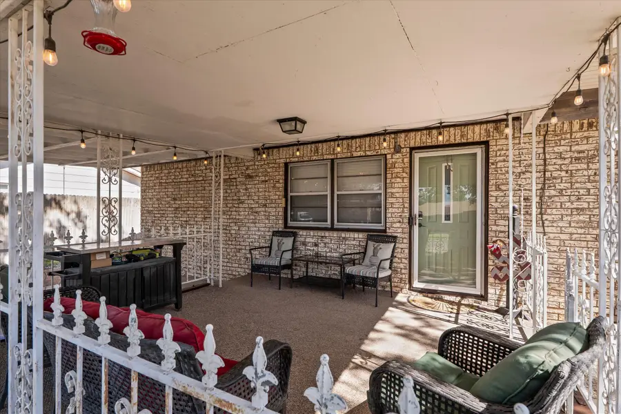 107 2nd Street, Plains, TX 79355 - #3