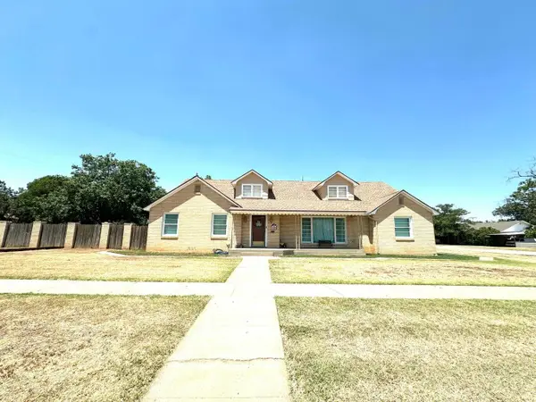 1500 W 9th Street, Plainview, TX 79072