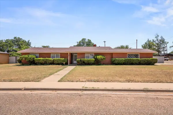 1608 E Cardwell Street, Brownfield, TX 79316