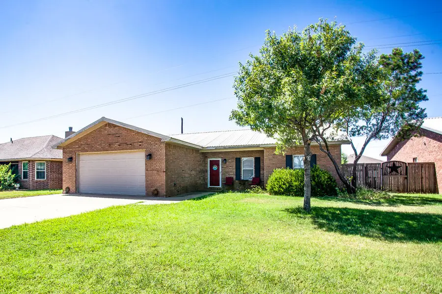 905 11th Street, Wolfforth, TX 79382 - #2