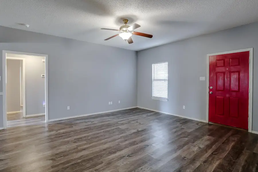 905 11th Street, Wolfforth, TX 79382 - #3