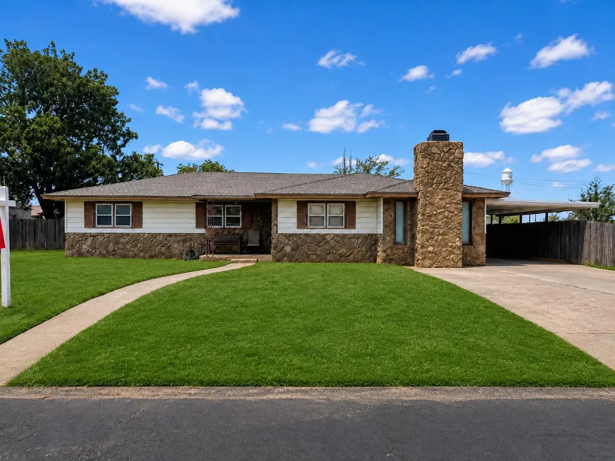 204 Wilson Street, Sudan, TX 79371 - #1
