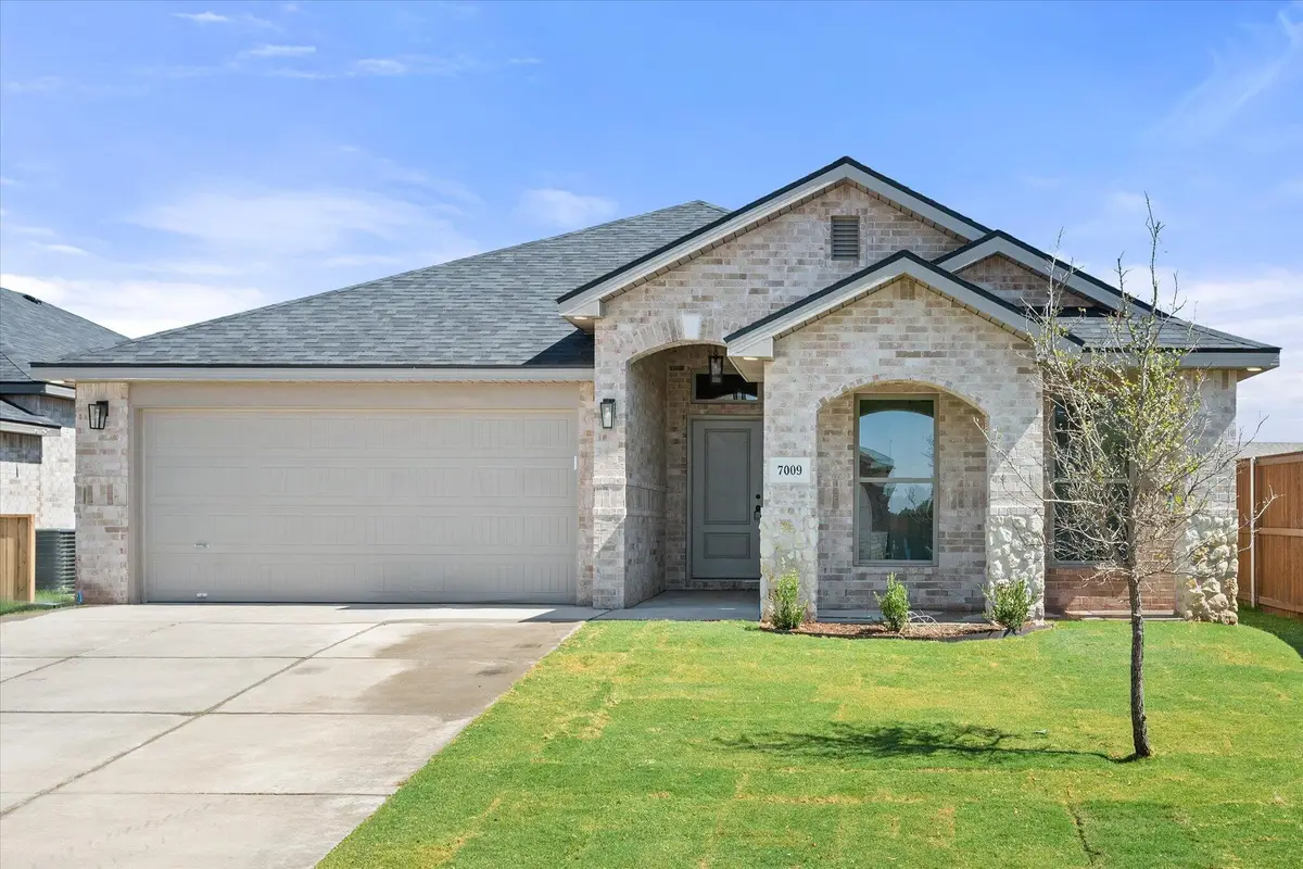7009 53rd Street, Lubbock, TX 79407 - #1