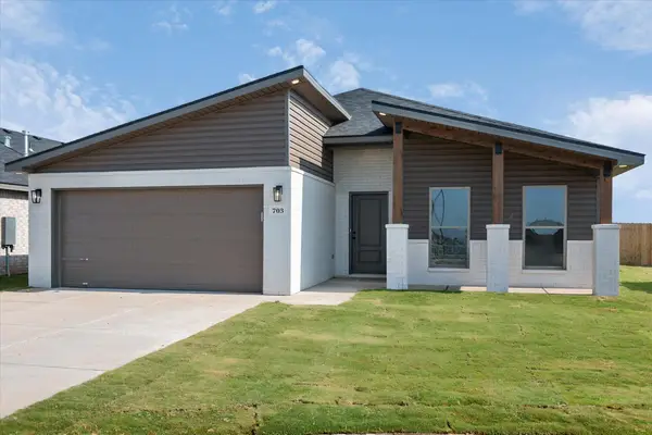 703 E 21st Street, Wolfforth, TX 79382
