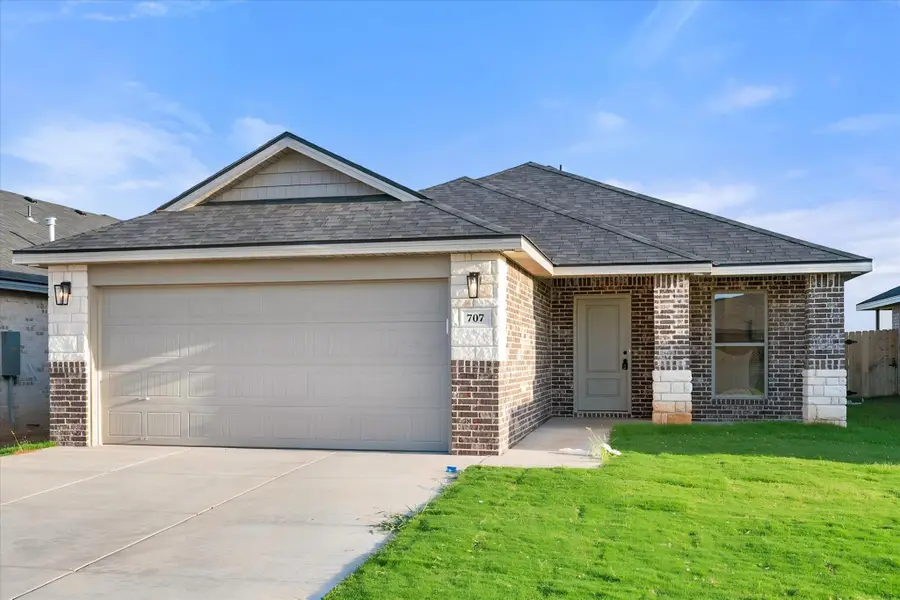 707 E 21st Street, Wolfforth, TX 79382 - #2