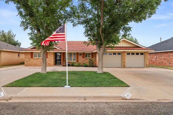 406 E Jackson Street, Levelland, TX 79336