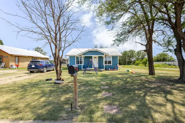 1309 W 23rd Street, Plainview, TX 79072