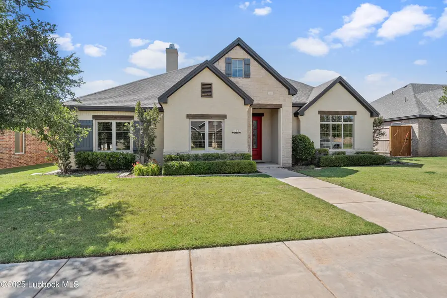 623 N 9th Street, Wolfforth, TX 79382 - #2