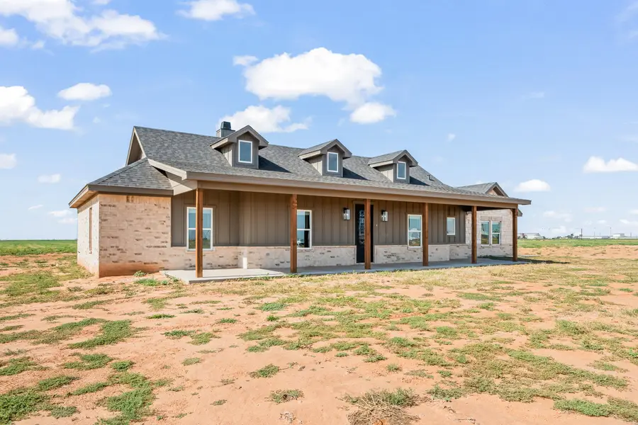 708 E F M 597, Abernathy, TX 79311 - #2