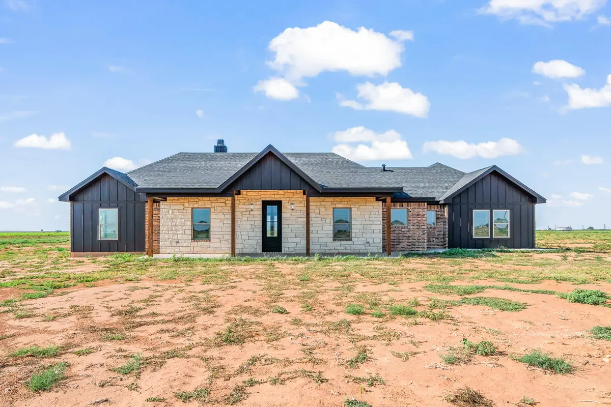 806 E F M 597, Abernathy, TX 79311 - #1