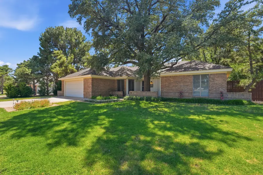 405 N Fulton Avenue, Lubbock, TX 79416 - #2