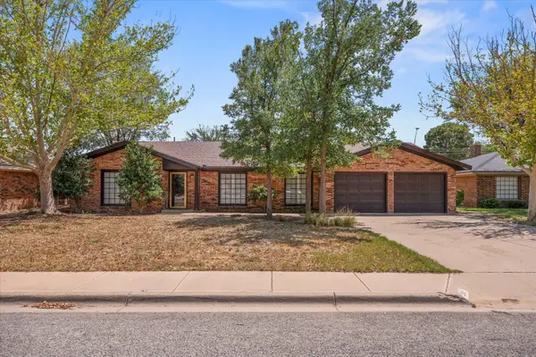 312 Cottonwood Lane, Levelland, TX 79336