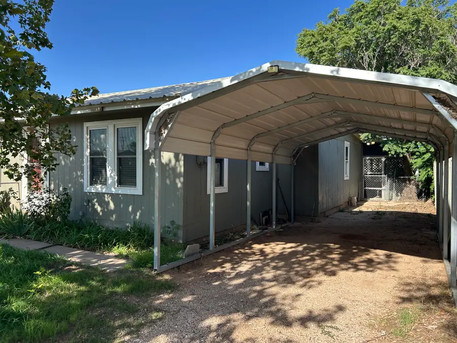 308 Duggan Avenue, Anton, TX 79313 - #3