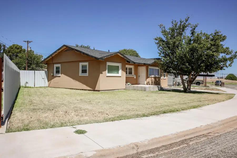 208 Flint Drive, Levelland, TX 79336 - #2