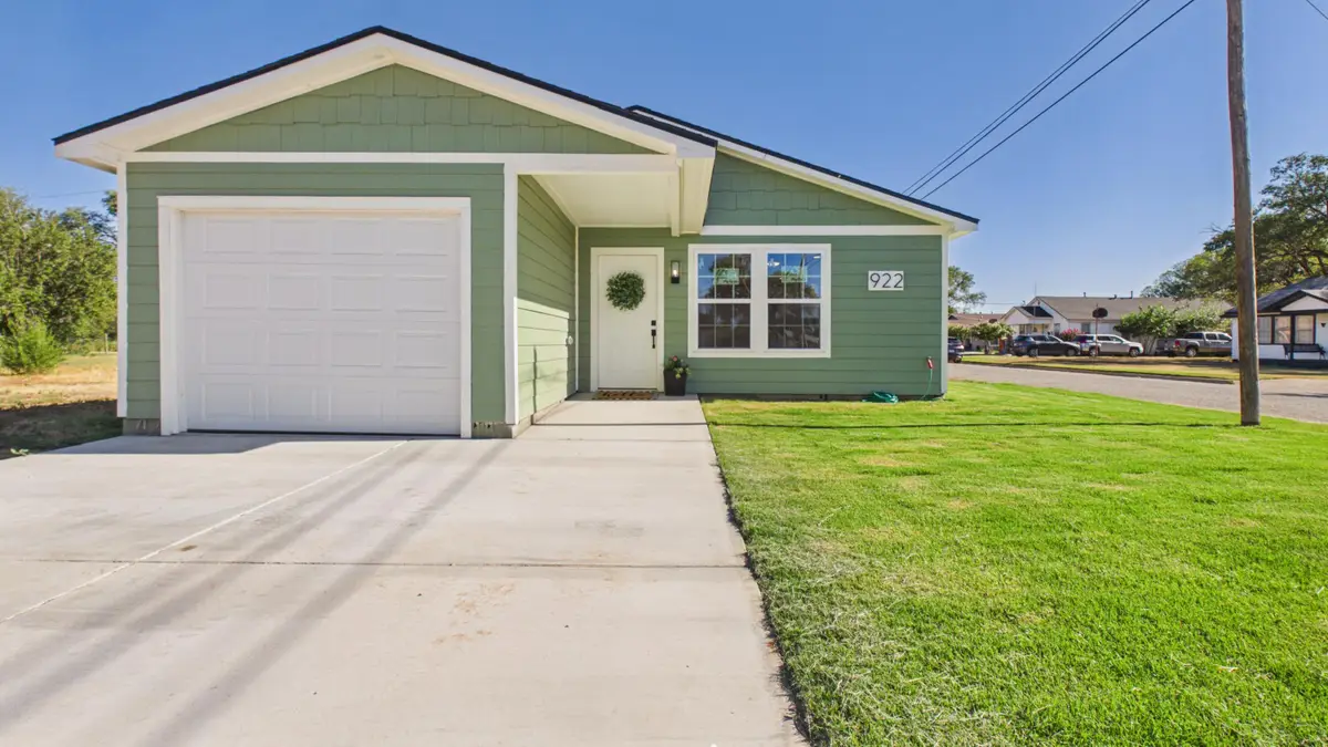 922 W 11th Street, Littlefield, TX 79339 - #1