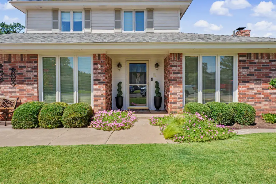 9708 Lynnhaven Avenue, Lubbock, TX 79423 - #2