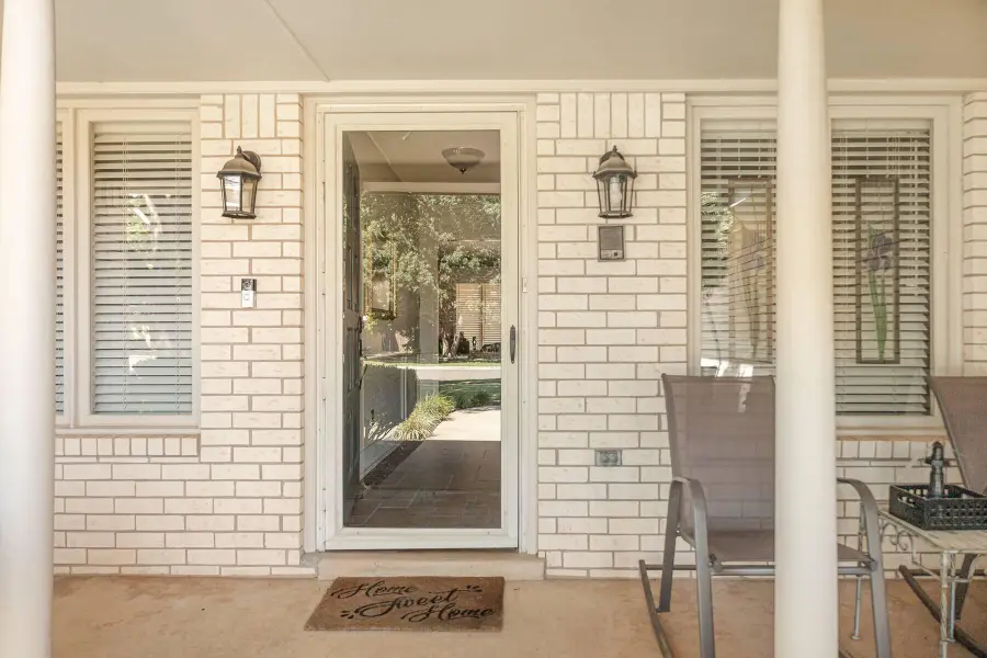 8206 Brentwood Avenue, Lubbock, TX 79424 - #2