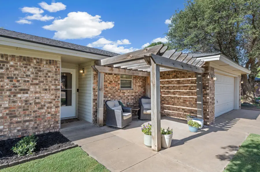 1408 5th Street, Shallowater, TX 79363 - #3