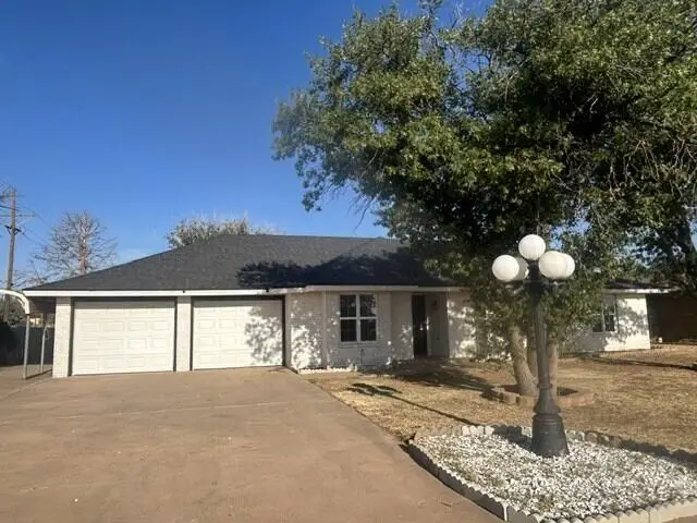 802 N Sherman Avenue, Levelland, TX 79336 - #1