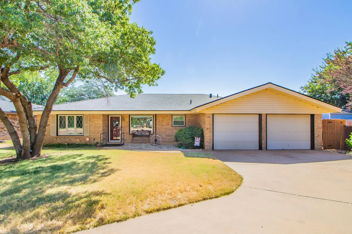 1108 Shady Oaks Lane, Brownfield, TX 79316 - #1