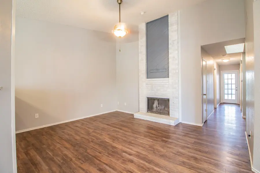 5817 7th Street, Lubbock, TX 79416 - #3