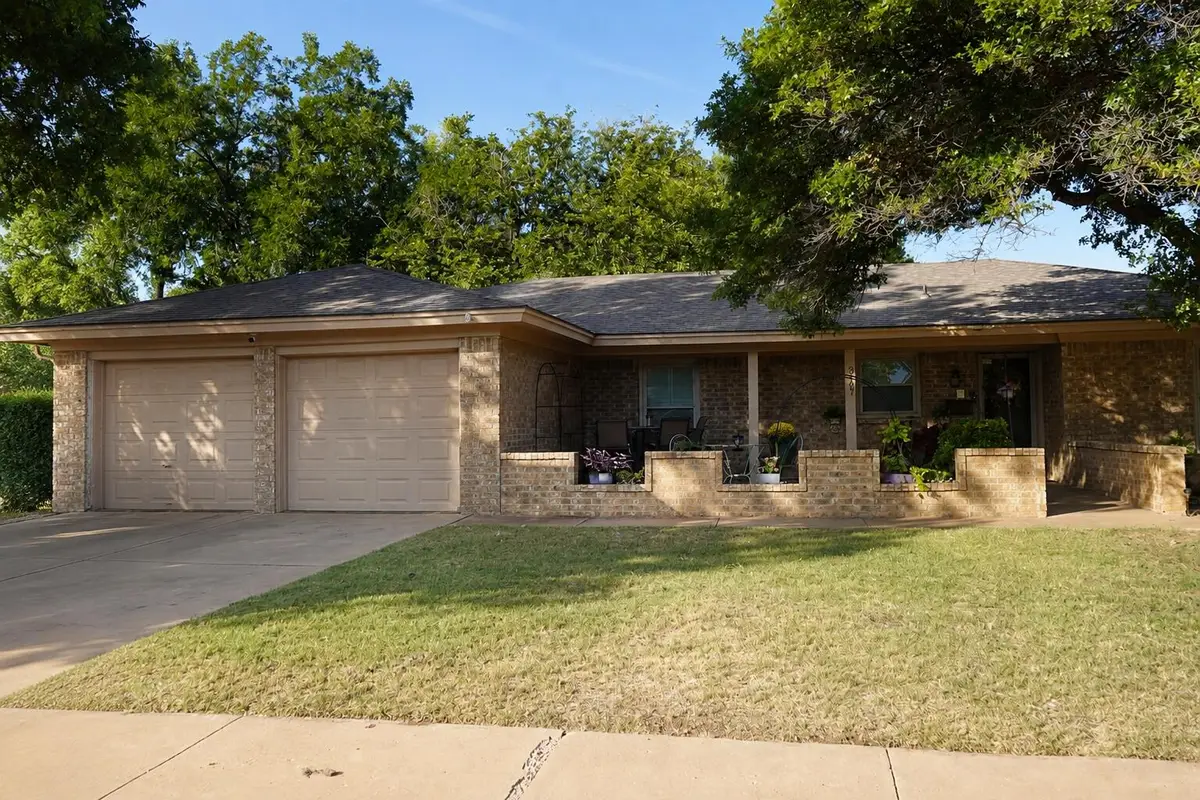 3607 Knoxville Drive, Lubbock, TX 79423 - #1