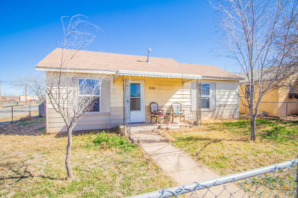 201 Temple Avenue, Lubbock, TX 79415 - #1