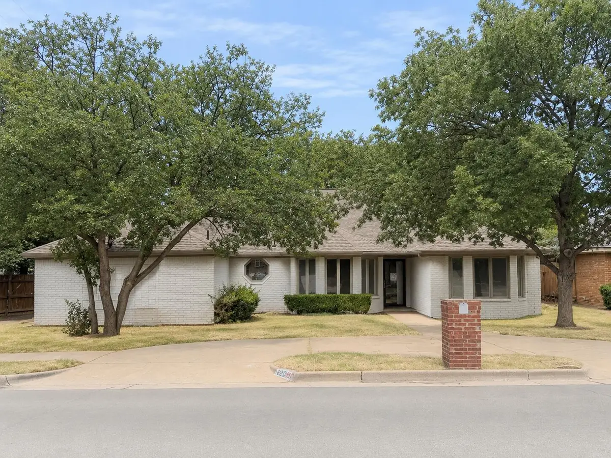 8201 Chicago Avenue, Lubbock, TX 79424 - #1