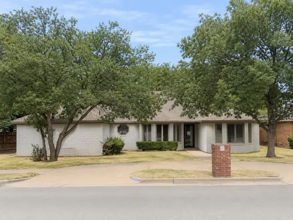 8201 Chicago Avenue, Lubbock, TX 79424