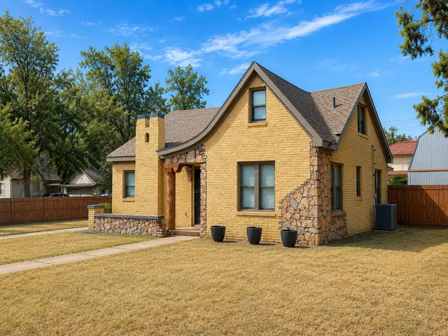 1905 28th Street, Lubbock, TX 79411 - #3