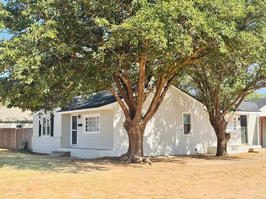 2029 N 7th Street, Tahoka, TX 79373 - #3