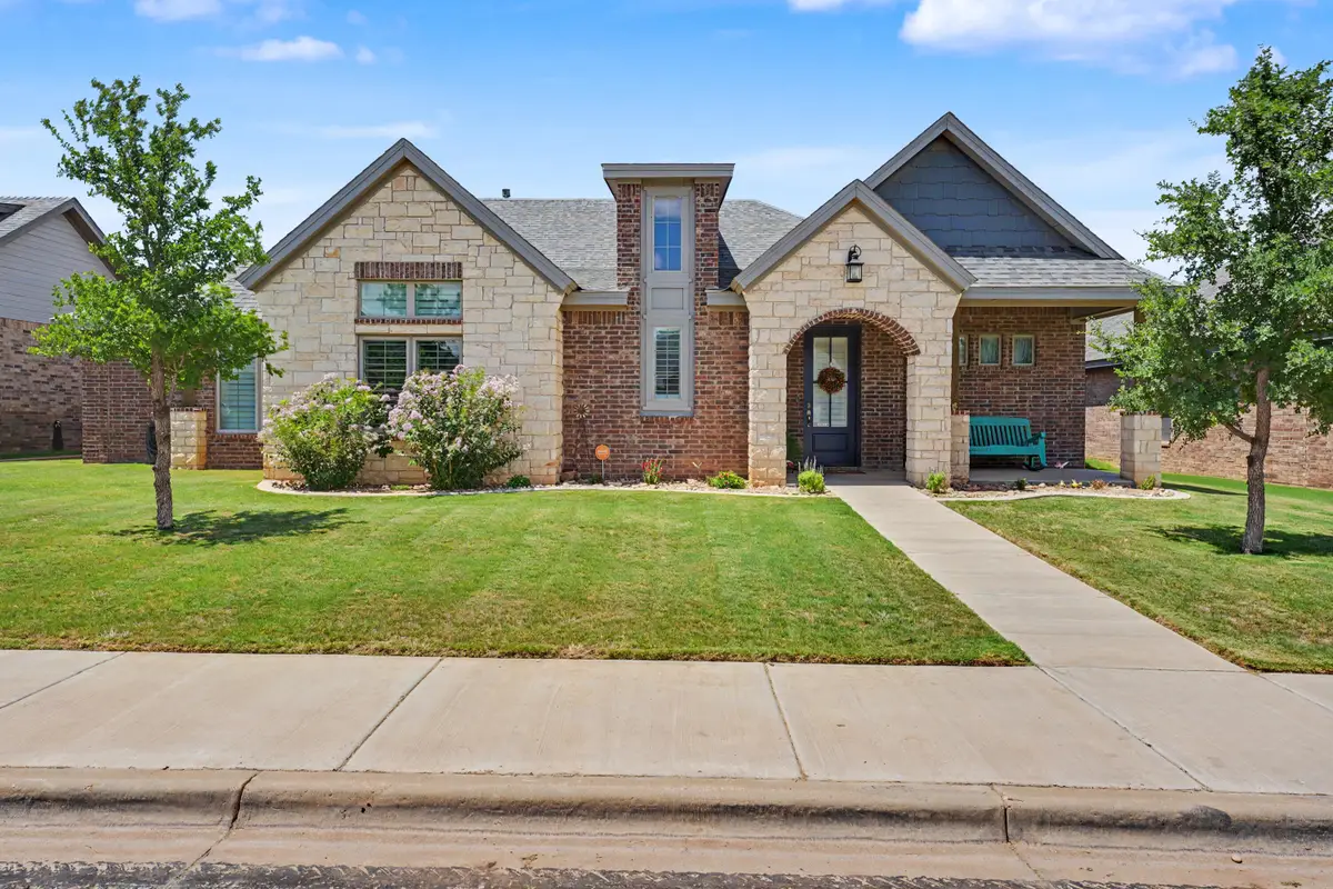 708 N 8th Street, Wolfforth, TX 79382 - #1
