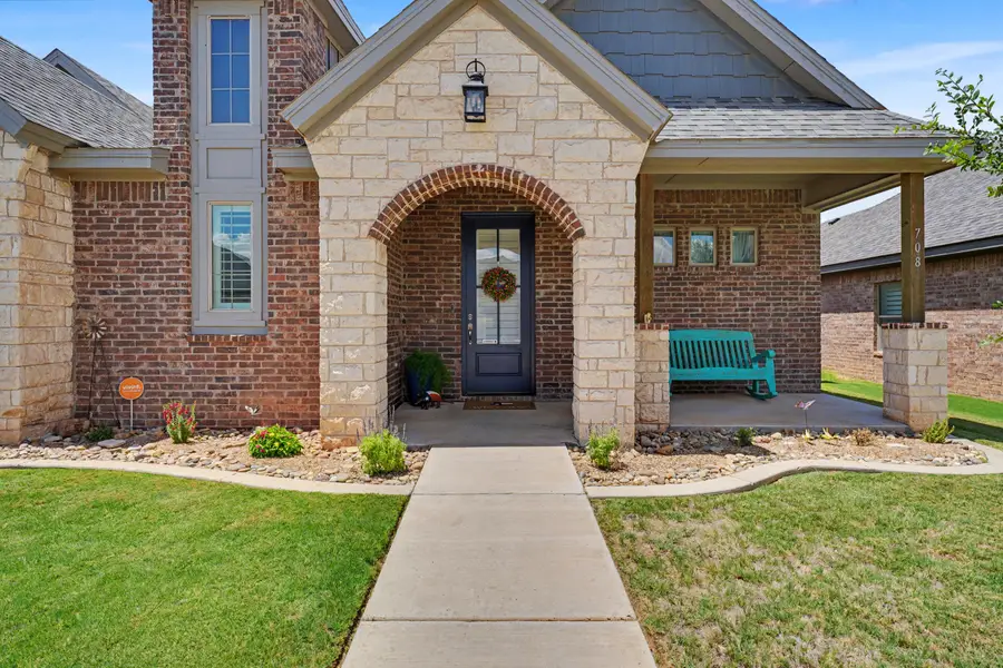 708 N 8th Street, Wolfforth, TX 79382 - #2