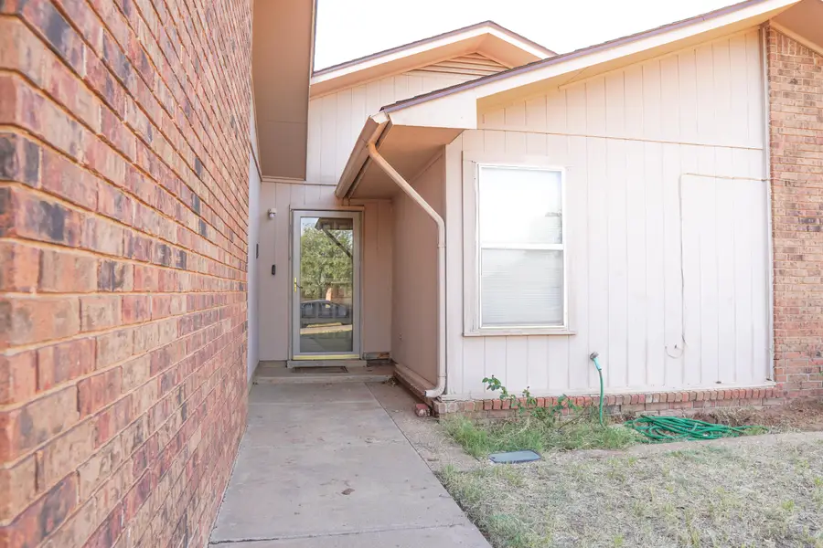 5508 1st Place, Lubbock, TX 79416 - #3