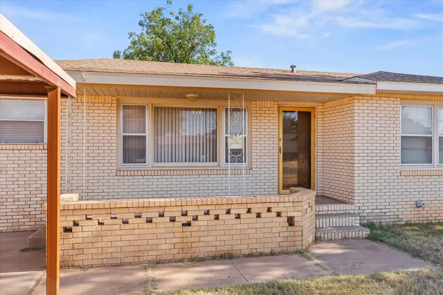 1211 E Lons Street, Brownfield, TX 79316 - #3