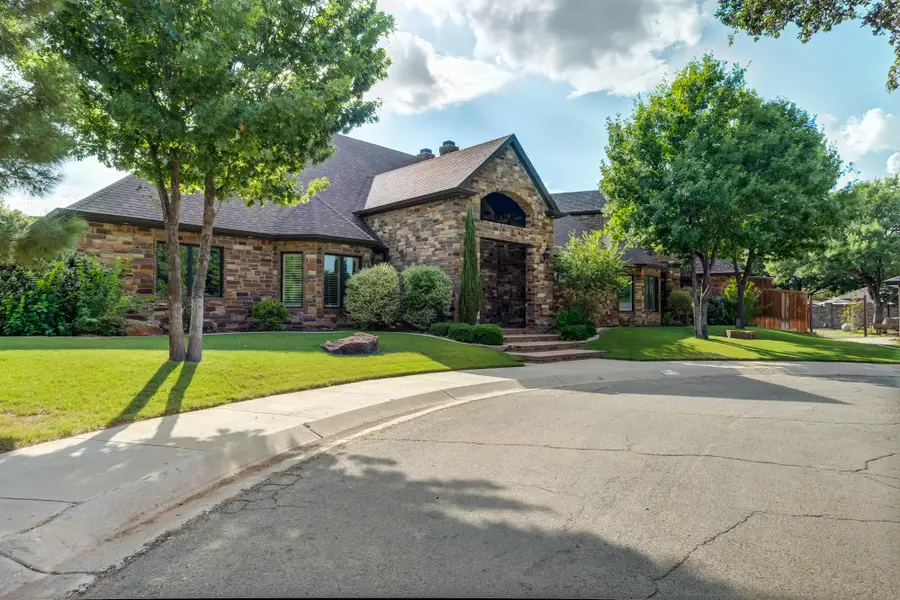 15 Whisperwood Circle, Lubbock, TX 79416 - #2
