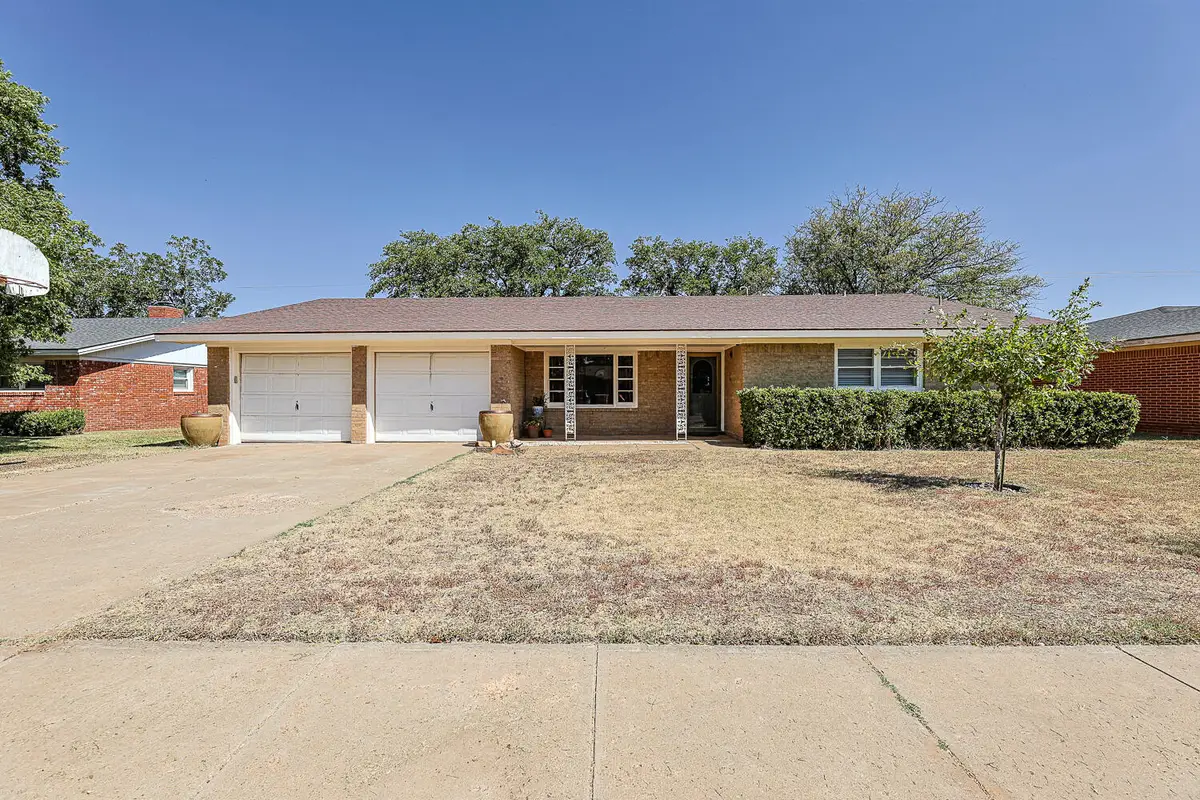 1520 W Crosby Street, Slaton, TX 79364 - #1