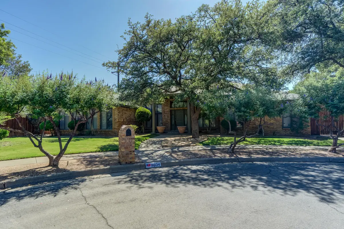9604 Savannah Avenue, Lubbock, TX 79424 - #1