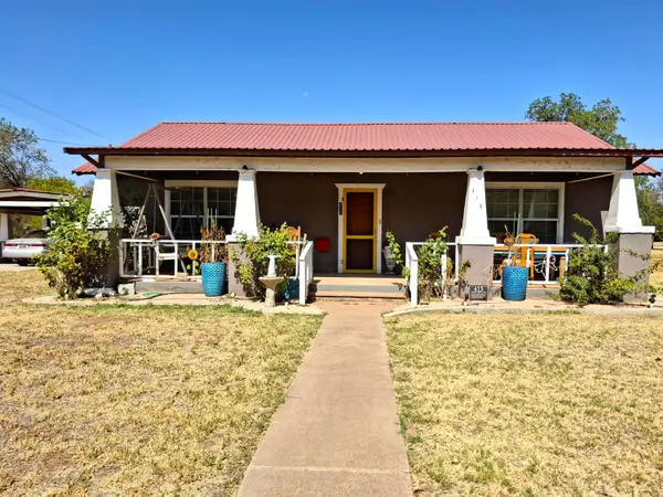 415 S Parker Avenue, Spur, TX 79370