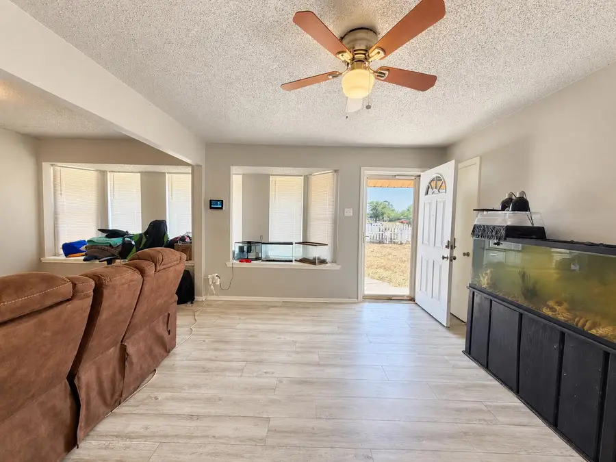 2910 Ute Avenue, Lubbock, TX 79404 - #2