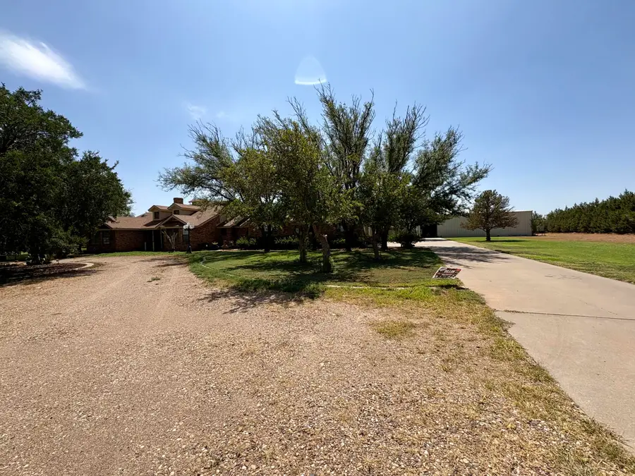 1183 Monaco Road, Levelland, TX 79336 - #2