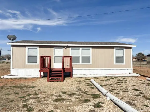 132 Railroad Avenue, Levelland, TX 79336 - #1