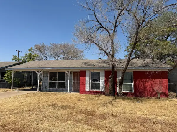 1821 E 1st Place, Lubbock, TX 79403
